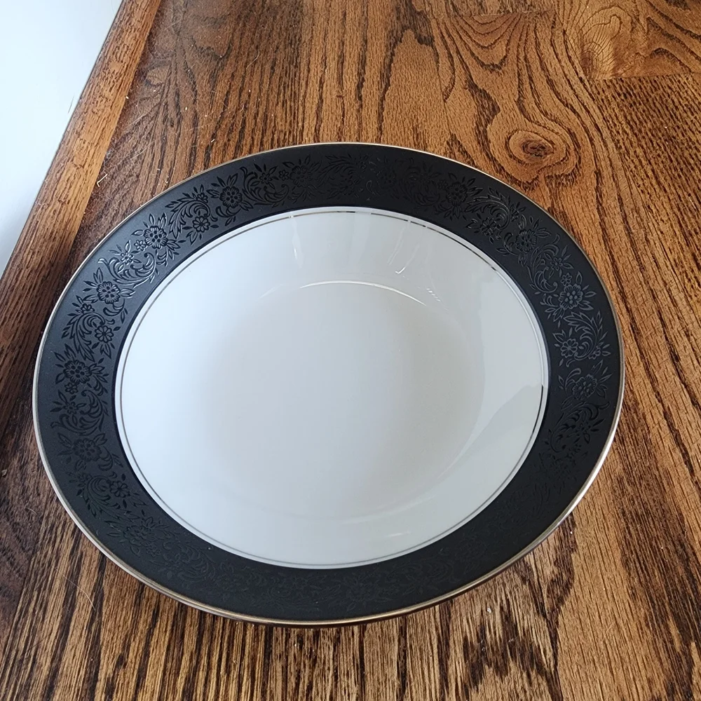Noritake Mirano Japan Coupe Soup Bowl Dish Pattern 6878 White Black Platinum